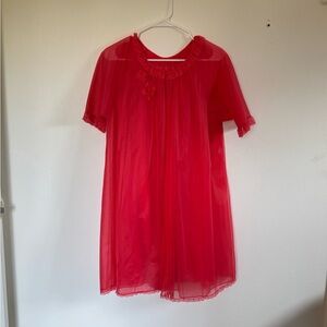 Vintage 1960’s Vanity Fair 2 piece Peignoir nightgown set